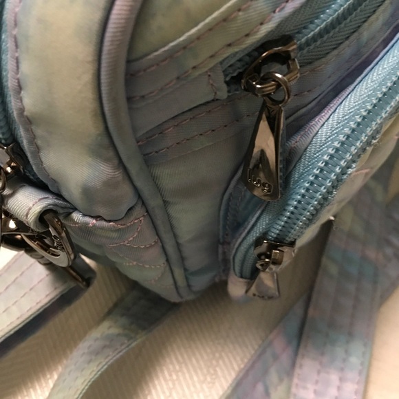 LUG - Picture 4 of 5